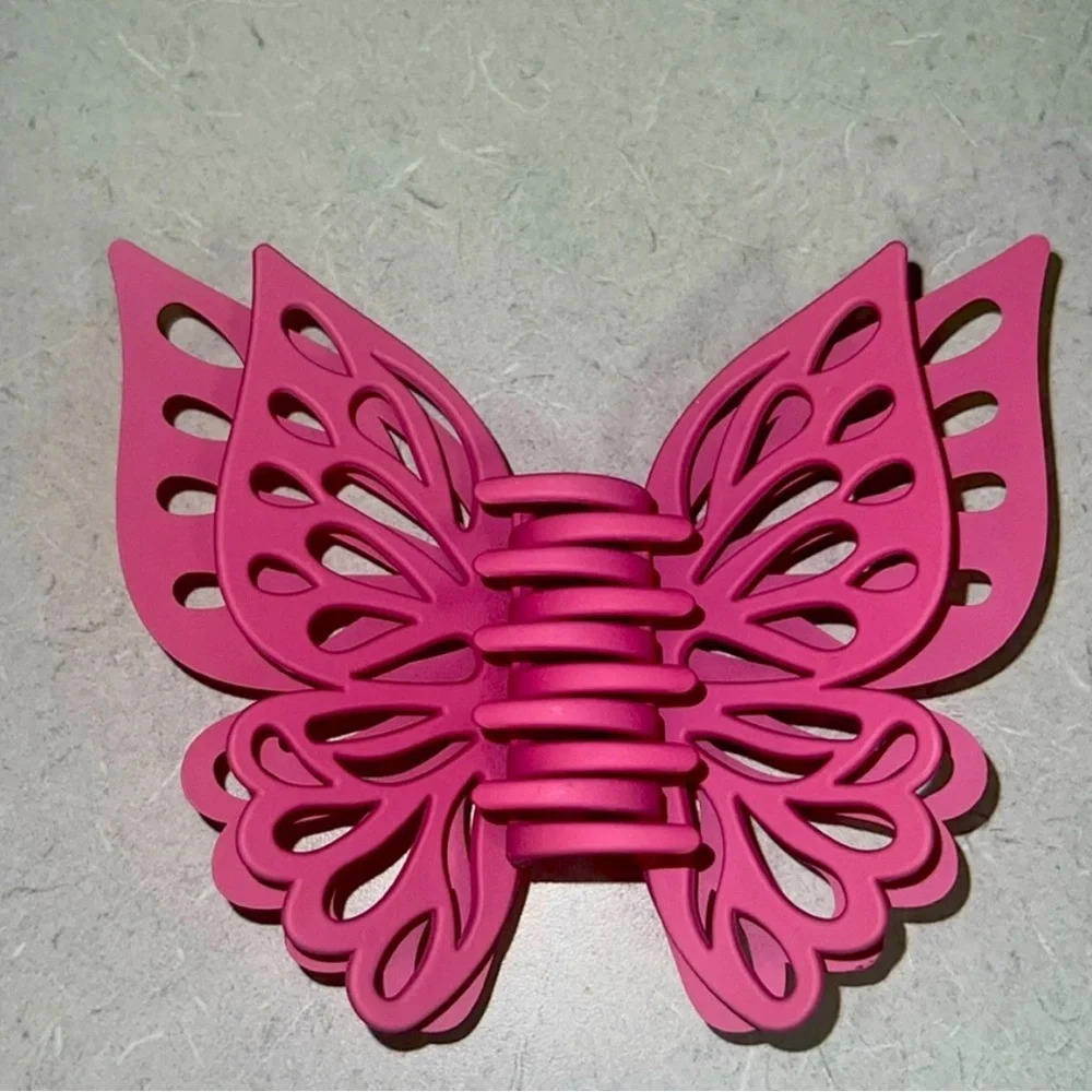 Pink Butterfly 🦋 Claw Clip - Picture 3 of 4